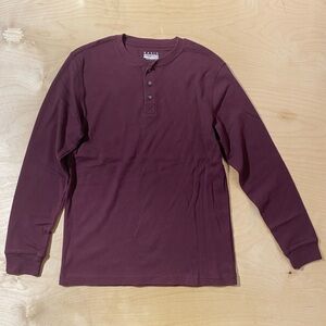 Basic Editions Men's Maroon Long Sleeve Henley Small (QH)